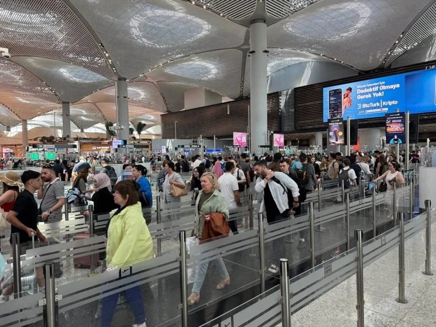 İstanbul Havalimanları ve Otogarlarda Bayram Yoğunluğu