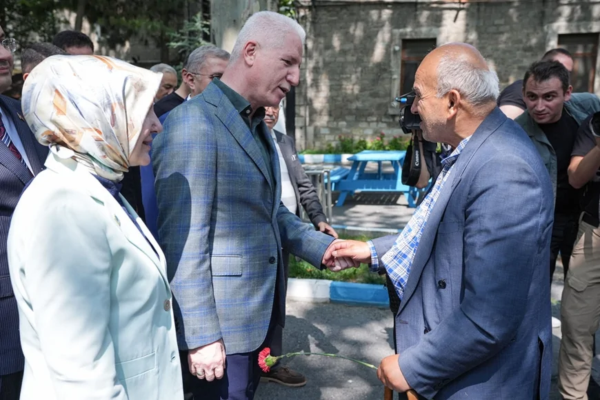 Vali Davut Gül'den Darülaceze'de Anlamlı Bayram Ziyareti