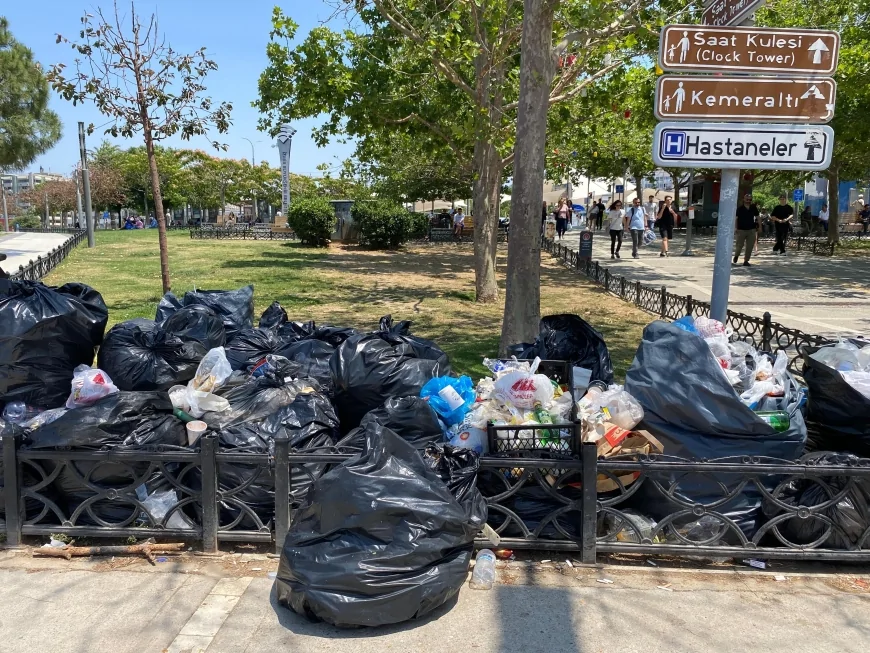 İzmir Büyükşehir Belediyesi’nde Grev Sonrası Toplu İşten Çıkarma Kararı