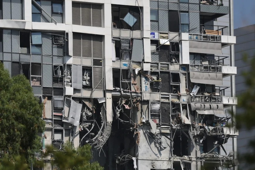 İran’dan İsrail’e Misilleme Saldırısı: Tel Aviv’de Yıkım Gün Ağarınca Ortaya Çıktı